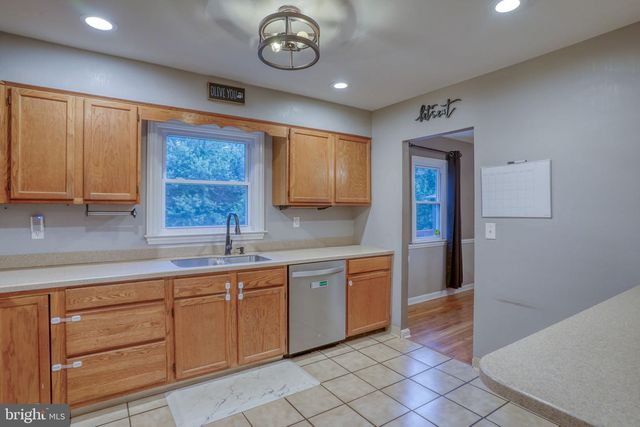 4301 VERONA DR, Wilmington, DE 19808