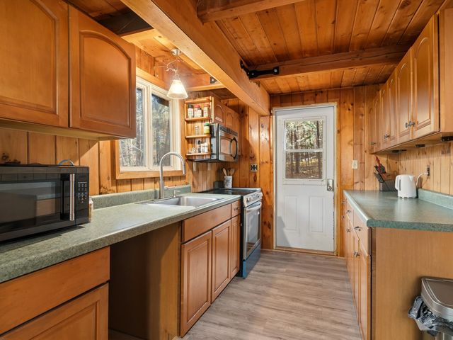 23 Red Fox Drive, Jay, NY 12941