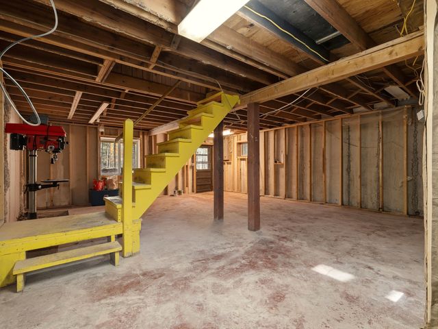 23 Red Fox Drive, Jay, NY 12941