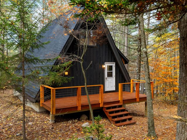 23 Red Fox Drive, Jay, NY 12941