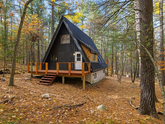 23 Red Fox Drive, Jay, NY 12941