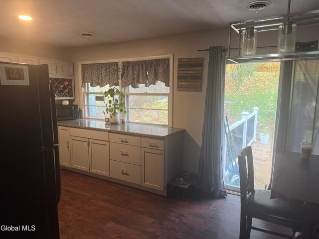 752 7th Avenue, Troy, NY 12182