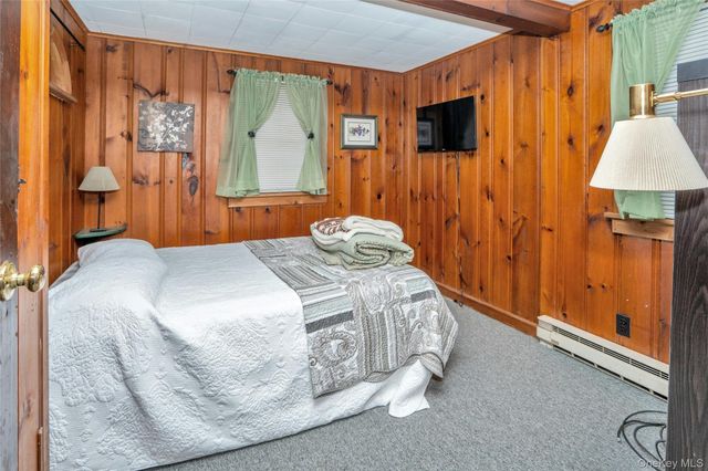 16 Nymph Road, Rocky Point, NY 11778