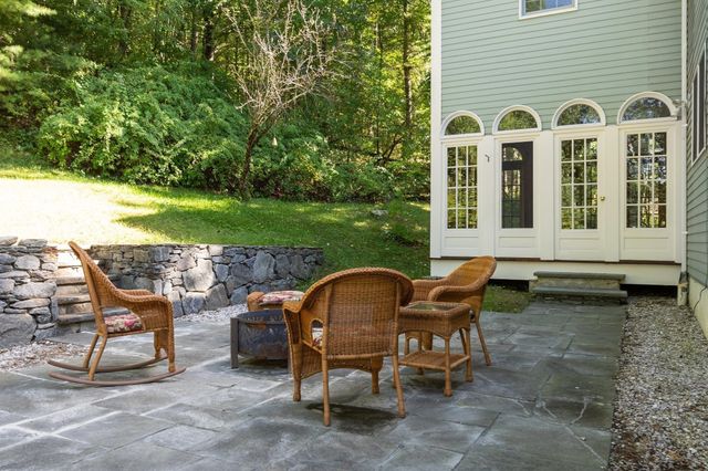 58 Gates Ln, Stow, MA 01775