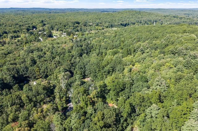 58 Gates Ln, Stow, MA 01775