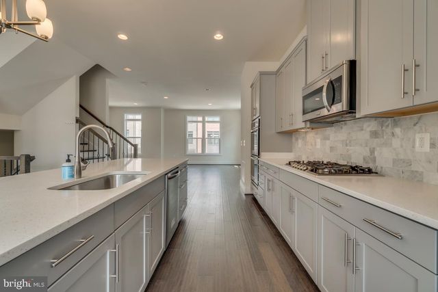 44721 ELLSWORTH TER, Ashburn, VA 20147