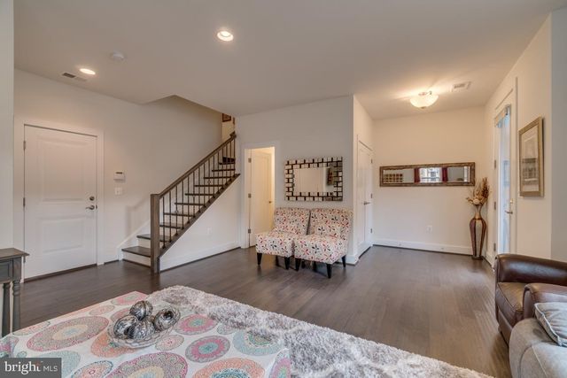 44721 ELLSWORTH TER, Ashburn, VA 20147