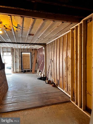 2557 HOLLINS ST, Baltimore, MD 21223