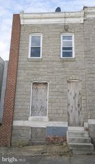 2557 HOLLINS ST, Baltimore, MD 21223