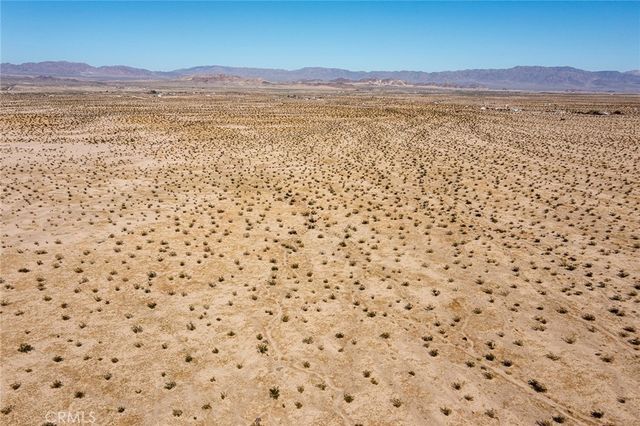 3333 El Passeo, 29 Palms, CA 92277
