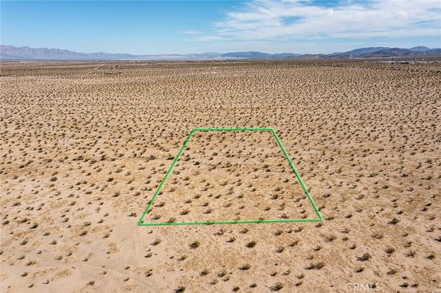 3333 El Passeo, 29 Palms, CA 92277