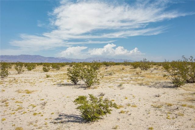 3333 El Passeo, 29 Palms, CA 92277