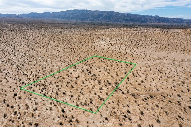 3333 El Passeo, 29 Palms, CA 92277