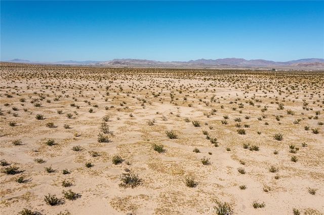 3333 El Passeo, 29 Palms, CA 92277