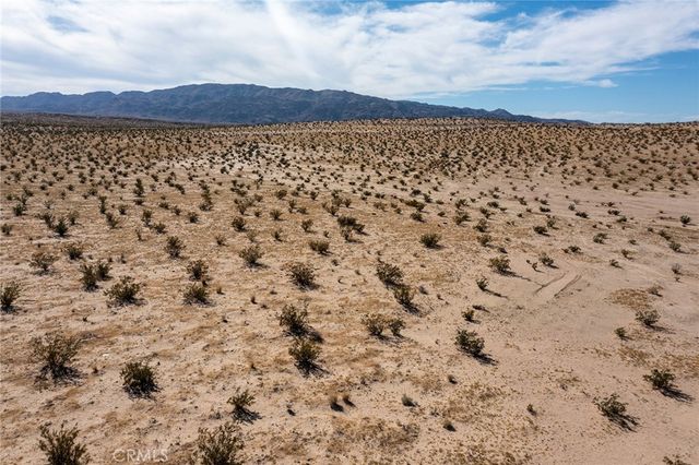 3333 El Passeo, 29 Palms, CA 92277