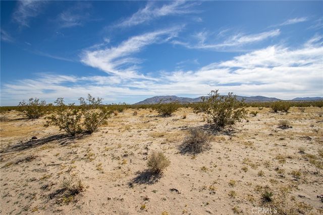 3333 El Passeo, 29 Palms, CA 92277