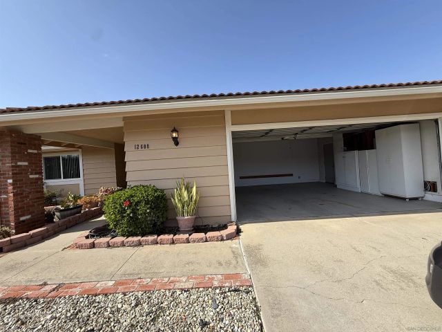 12608 Mantilla, San Diego, CA 92128