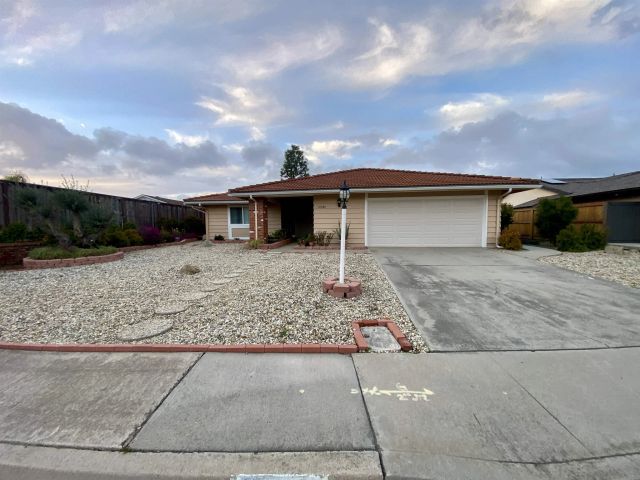 12608 Mantilla, San Diego, CA 92128