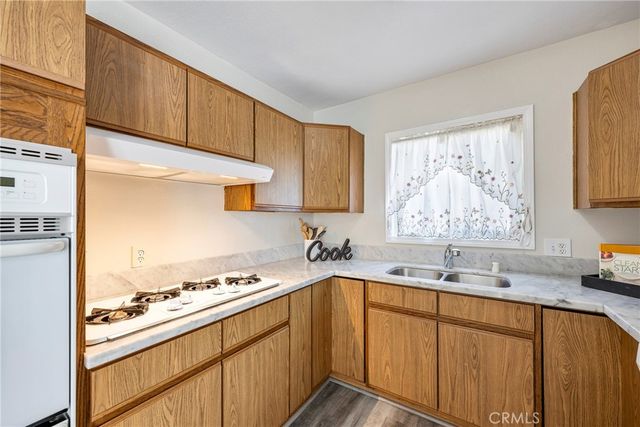 20841 Horst Avenue, Lakewood, CA 90715