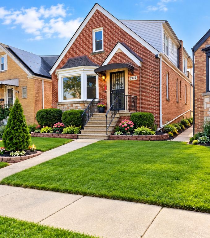 2942 N New England Avenue, Chicago, IL 60634
