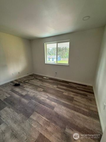 11407 240th Avenue Ct E, Buckley, WA 98321