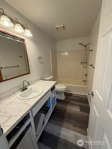 11407 240th Avenue Ct E, Buckley, WA 98321