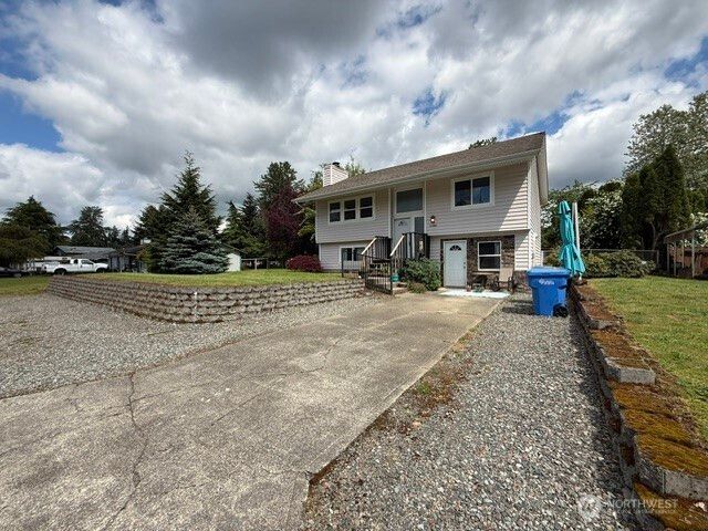 11407 240th Avenue Ct E, Buckley, WA 98321