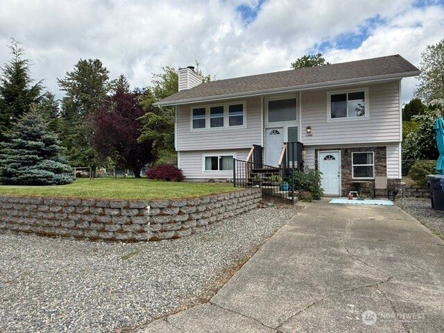 11407 240th Avenue Ct E, Buckley, WA 98321