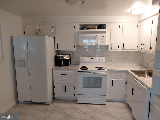 7119 WESTCHESTER DR, Temple Hills, MD 20748