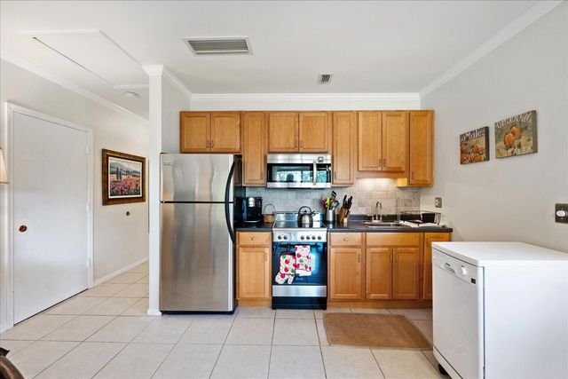 13334 Polo Club Road 328, Wellington, FL 33414