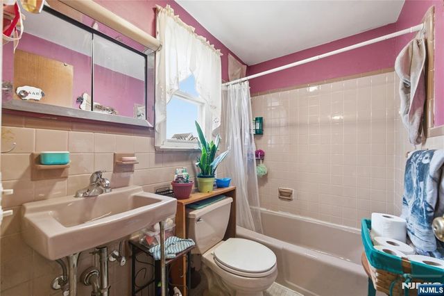 204 Devon Street, Kearny, NJ 07032