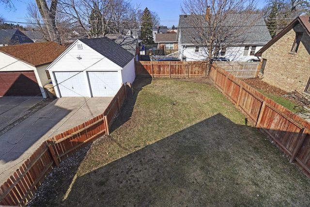 3806 19th AVENUE, Kenosha, WI 53140