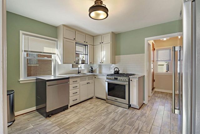 3806 19th AVENUE, Kenosha, WI 53140