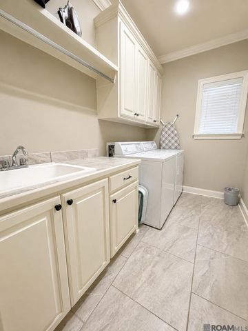 41035 Talonwood Dr, Gonzales, LA 70737