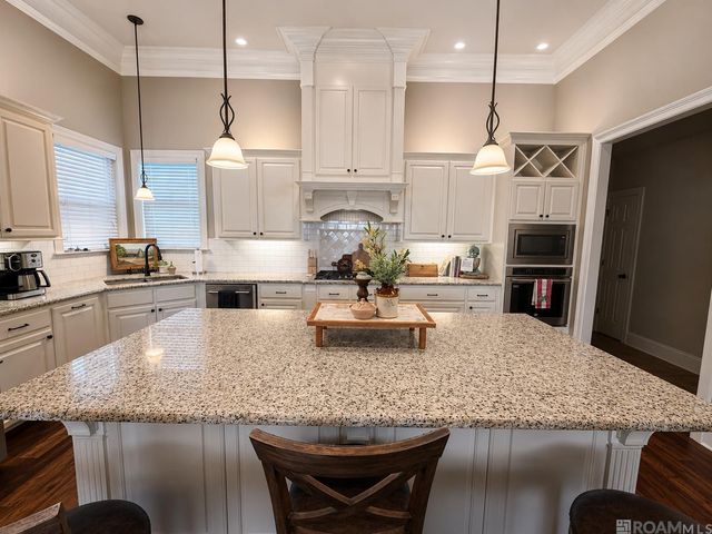 41035 Talonwood Dr, Gonzales, LA 70737