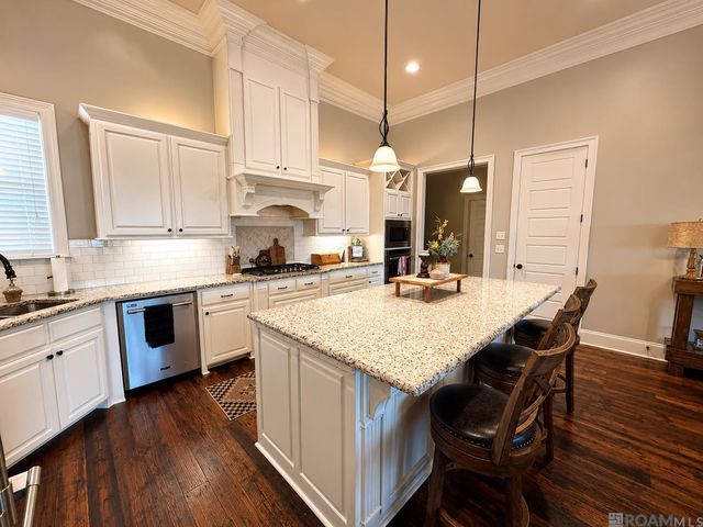 41035 Talonwood Dr, Gonzales, LA 70737