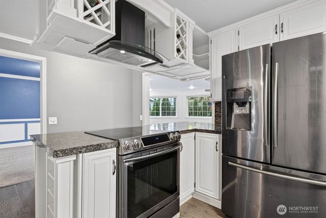 11024 139th Street Ct E, Puyallup, WA 98374