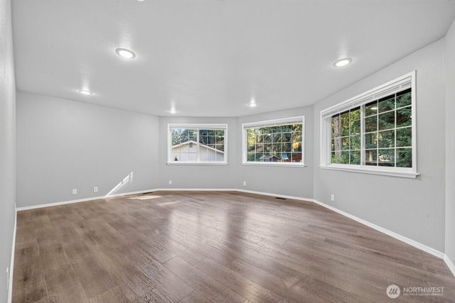 11024 139th Street Ct E, Puyallup, WA 98374
