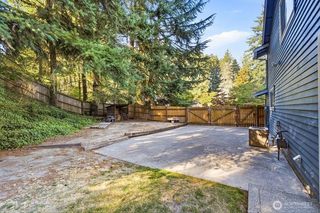 11024 139th Street Ct E, Puyallup, WA 98374