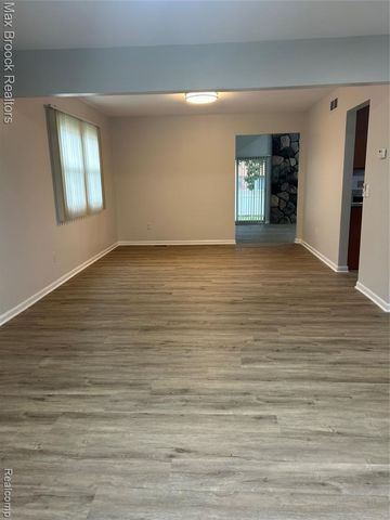 2081 Babcock Drive, Troy, MI 48084