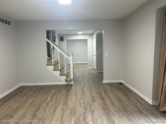2081 Babcock Drive, Troy, MI 48084