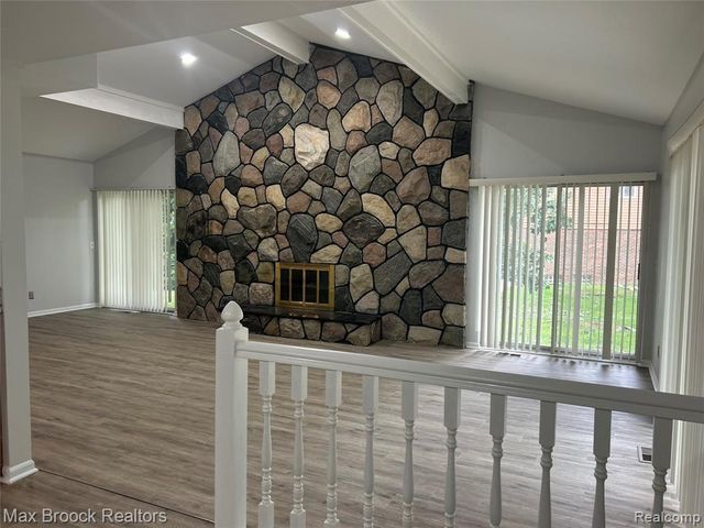 2081 Babcock Drive, Troy, MI 48084