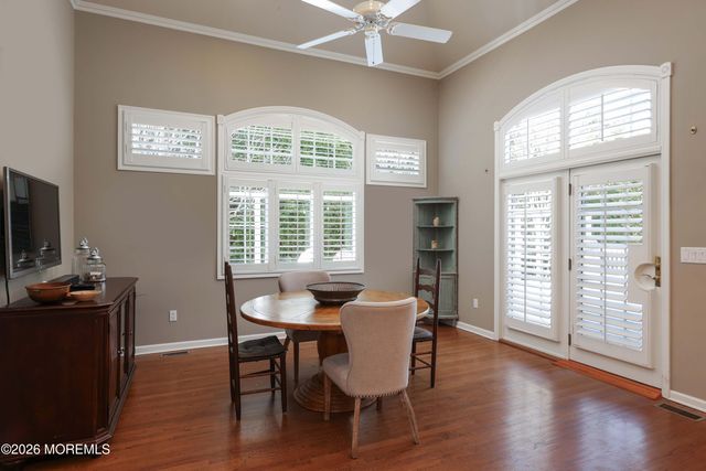 155 Sycamore Avenue, Shrewsbury Boro, NJ 07702