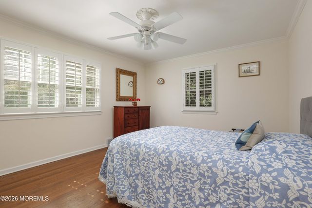 155 Sycamore Avenue, Shrewsbury Boro, NJ 07702