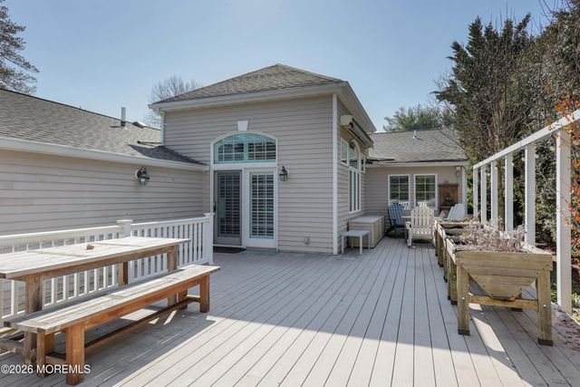 155 Sycamore Avenue, Shrewsbury Boro, NJ 07702