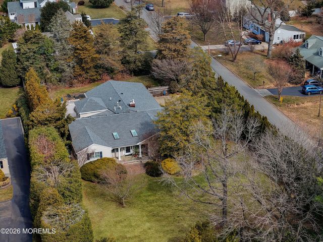 155 Sycamore Avenue, Shrewsbury Boro, NJ 07702