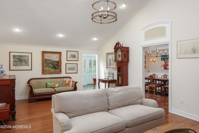 155 Sycamore Avenue, Shrewsbury Boro, NJ 07702