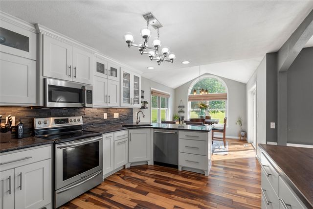 5843 Wells Lane, Cedar Rapids, IA 52411