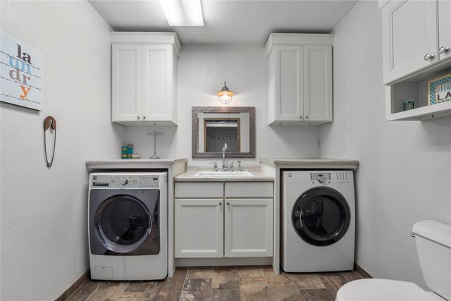 5843 Wells Lane, Cedar Rapids, IA 52411