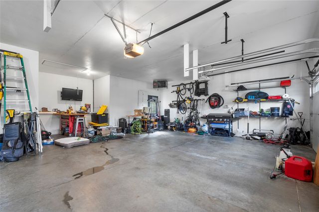 5843 Wells Lane, Cedar Rapids, IA 52411